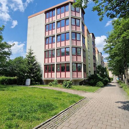Zentrum Apartment - Oled Tv - Ps4 - Balkon - Parking Chemnitz Luaran gambar