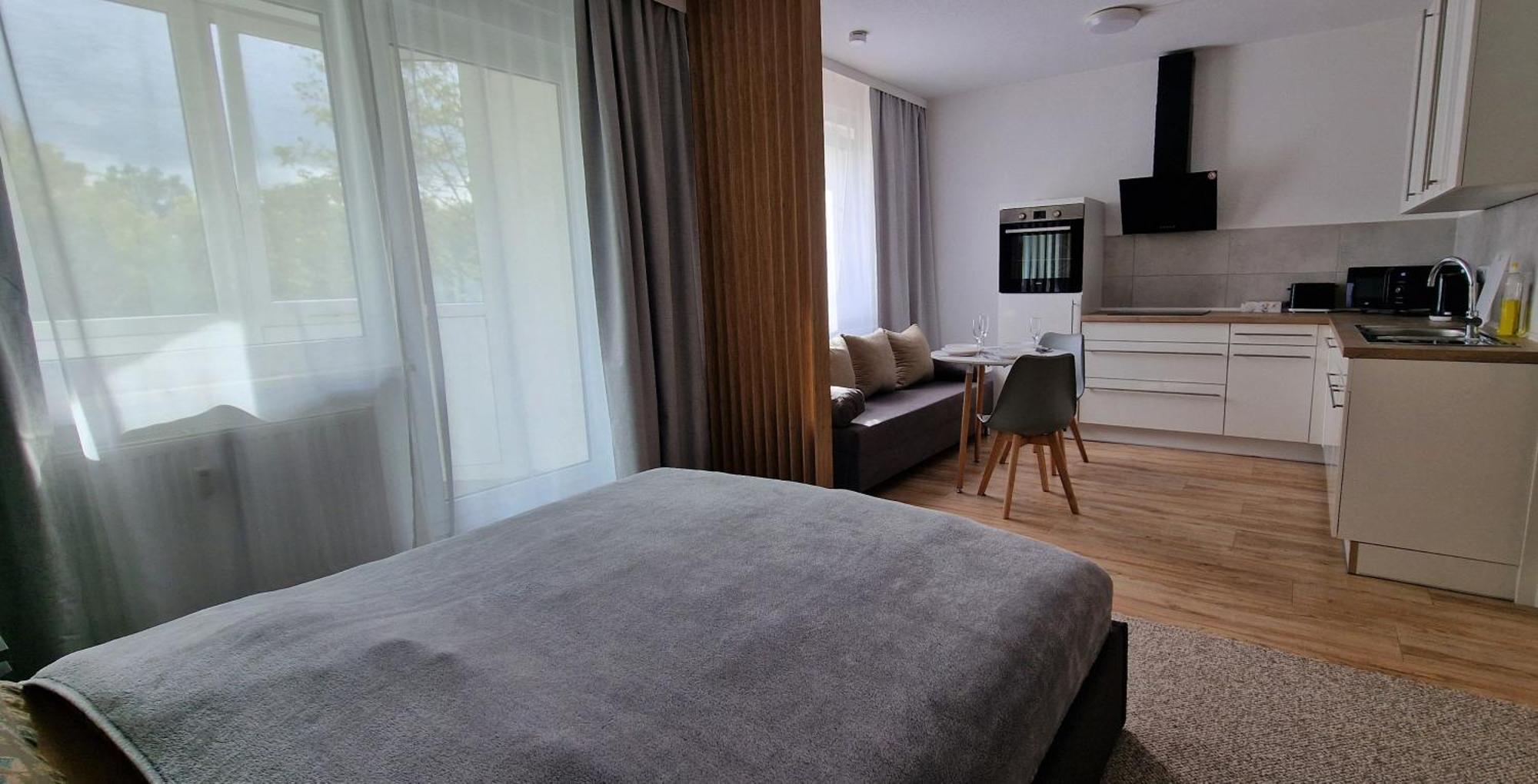 Zentrum Apartment - Oled Tv - Ps4 - Balkon - Parking Chemnitz Luaran gambar